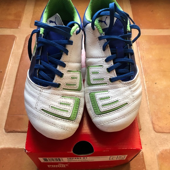 Women’s Puma Soccer Cleats - Picture 2 of 15